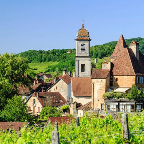 Le village d'Arbois, capitale des vins du Jura 