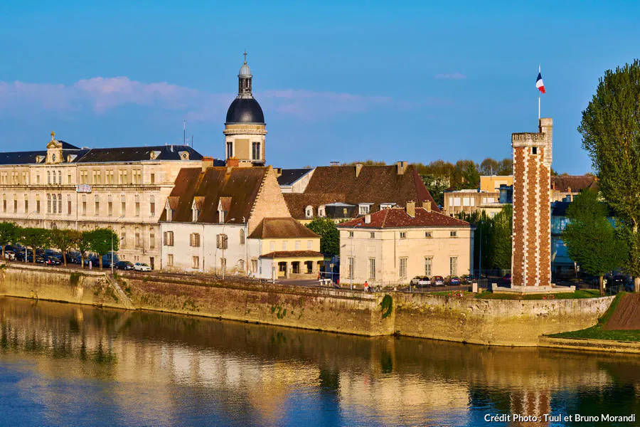 D tours En France I D couvrez Chalon sur Sa ne d-tours-en-france-i-d-couvrez-chalon-sur-sa-ne