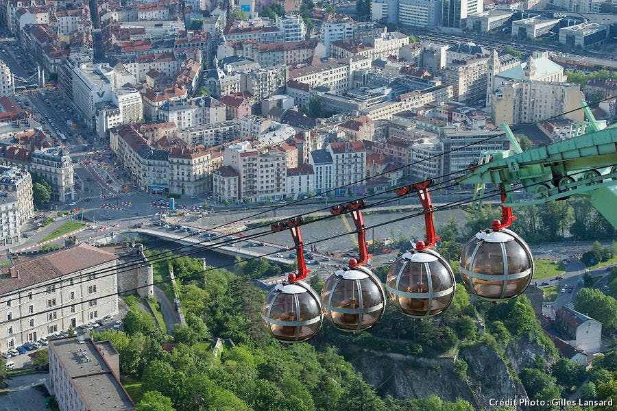 Grenoble L Alchimie Des Epoques Detours En France