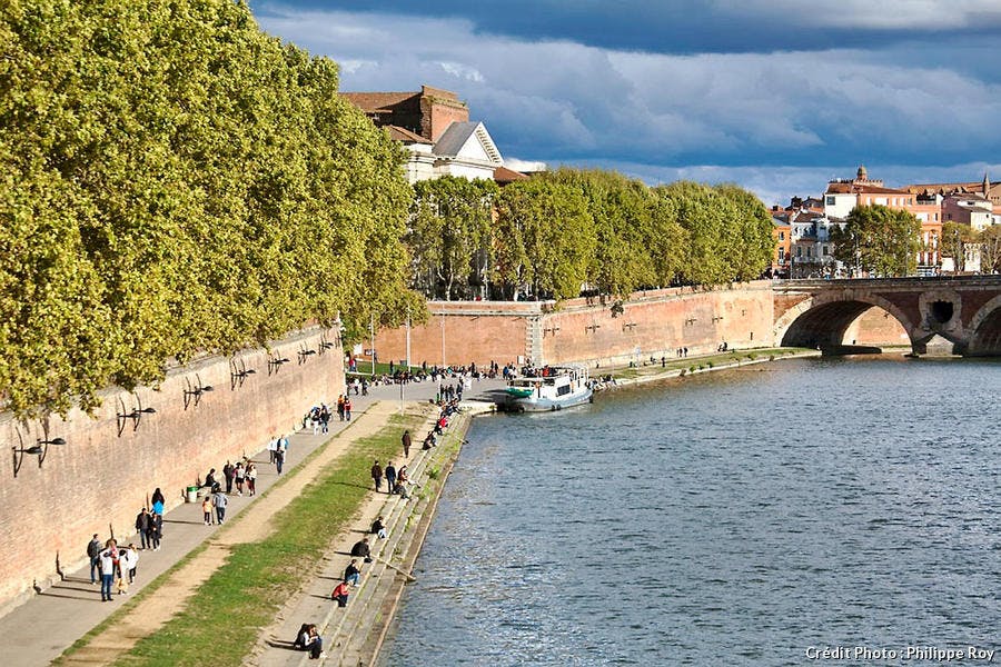 La promenade Henri Martin des quais de la Garonne, à Toulouse 