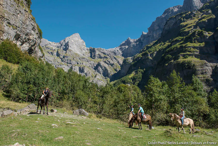 Cirque Def Dix cirques naturels montagneux à voir absolument en France