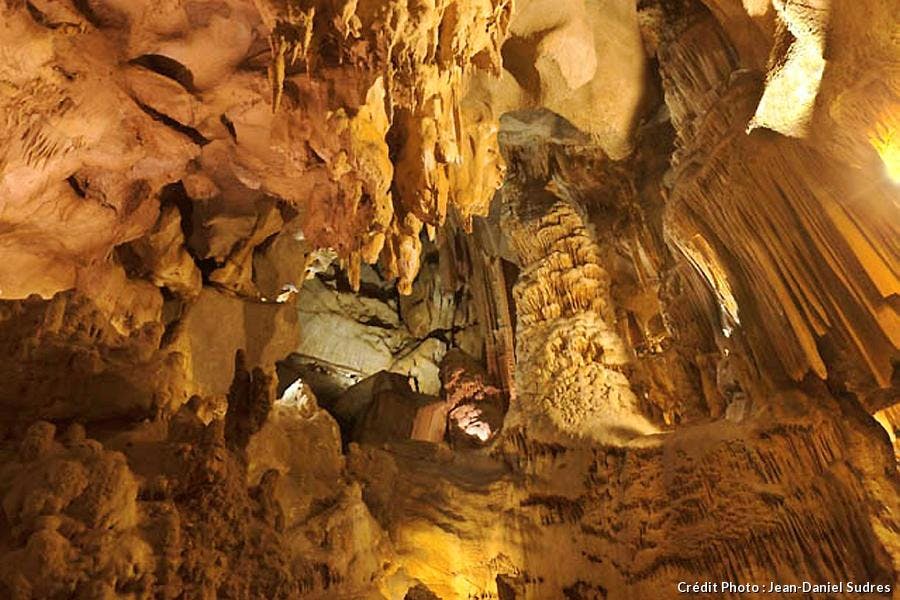 Quelle est la plus vieille grotte de France ?