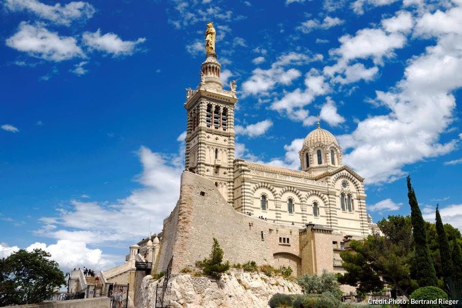 NotreDame de la Garde ⋆ tous ses secrets dévoilés ! Détours en France NotreDame de la Garde ⋆ tous ses secrets dévoilés ! Détours en France