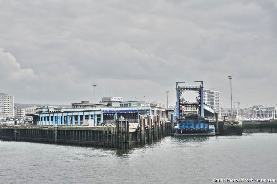 Le top 20 des plus beaux ports de France Boulogne_sur_mer_istock_arenysam
