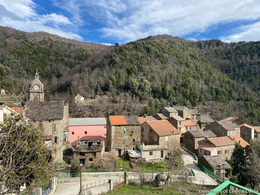 Le village de Bustanico dans la région du Boziu 