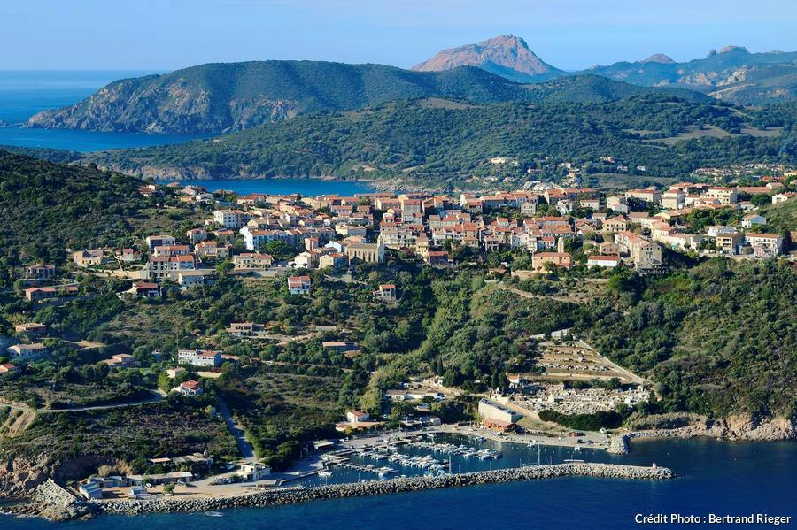 Cargèse : le village Corse à visiter absolument | Détours en France