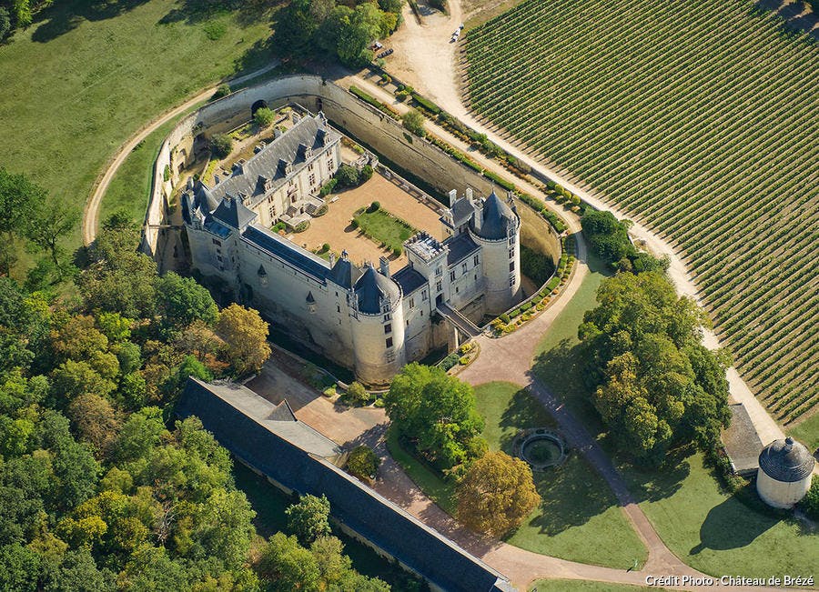 Chateau Breze Chateau Insolite Actus Detours En France Chateau Breze Chateau Insolite Actus Detours En France