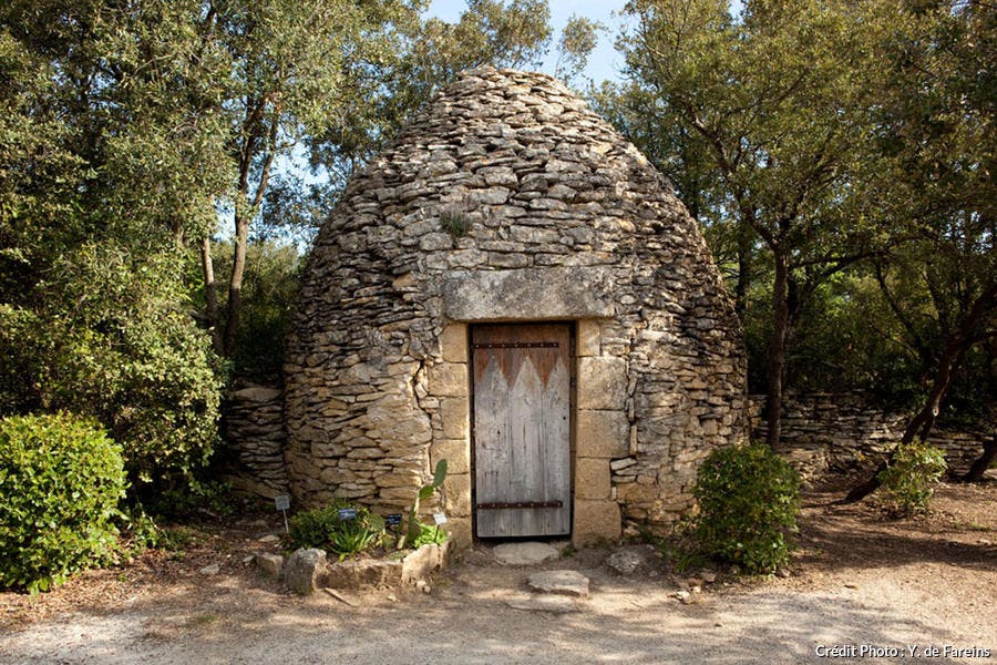 Une capitelle, cabane de pierres sèches 