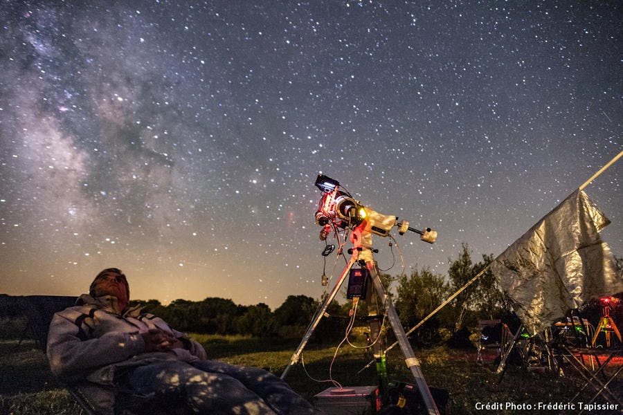 Regarder Les Etoiles Les 10 Meilleurs Spots Detours En France Regarder Les Etoiles Les 10 Meilleurs Spots Detours En France