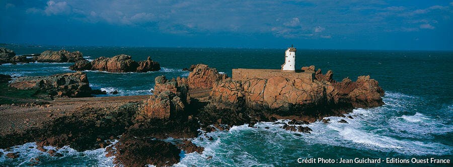 7 Phares De Bretagne A Voir Une Fois Dans Sa Vie Detours En France 7 Phares De Bretagne A Voir Une Fois Dans Sa Vie Detours En France