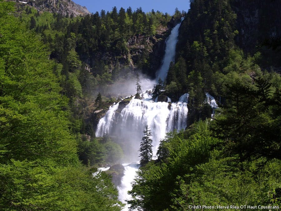 Les 10 cascades de France les plus extraordinaires ! Dt-cascade-dars-ariege-herve-rieu_ot-haut-couseransweb