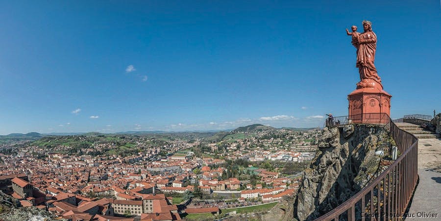 dt174_le_puy-en-velay_statue_lo.jpg 