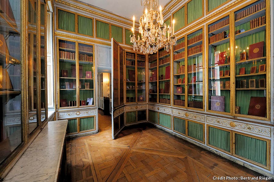 Versailles : le grand appartement de la Reine - Détours en France