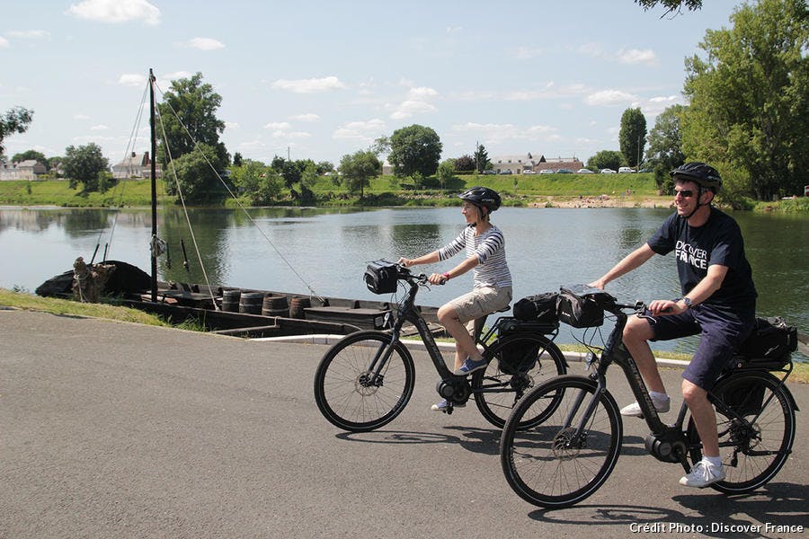 media-image media-element file-media-large lazy La Loire à vélo