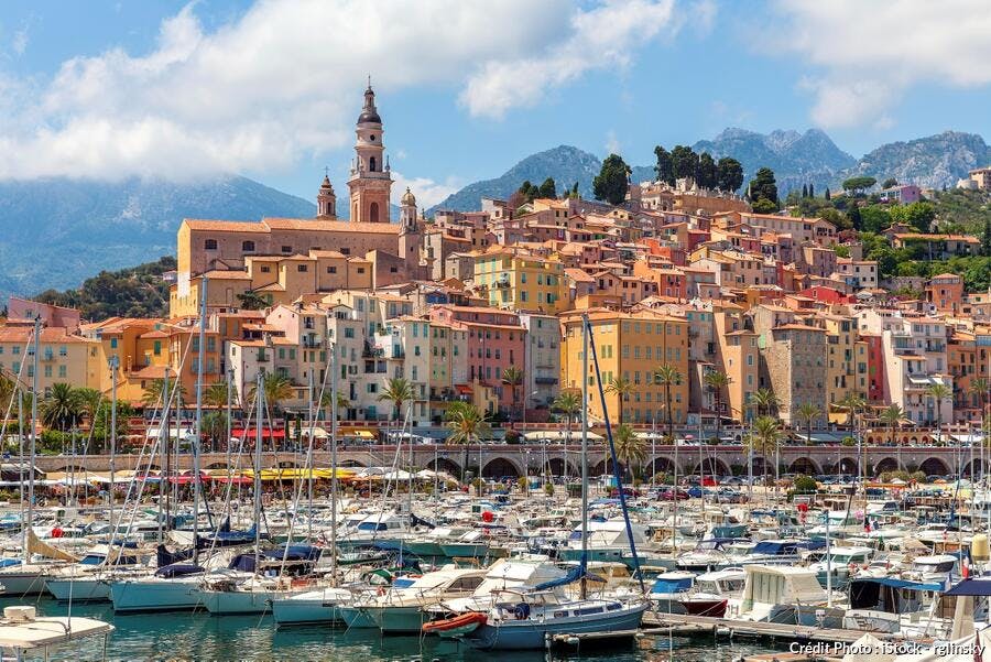 Le top 20 des plus beaux ports de France Menton_istock_rglinsky
