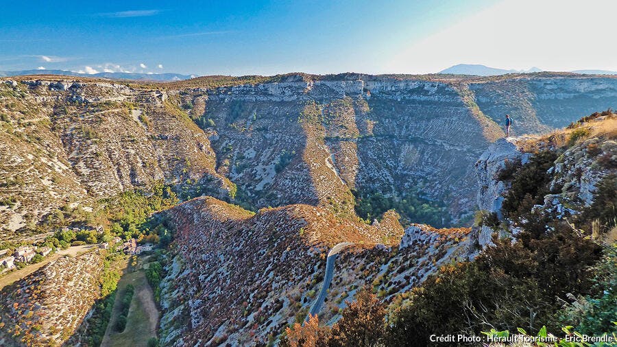 Dix cirques naturels montagneux à voir absolument en France Navacelles_credit_herault_tourisme_eric_brendle4