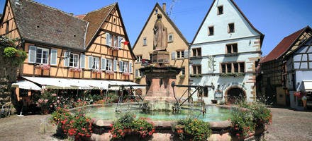 La fontaine Saint-Léon à Eguisheim 