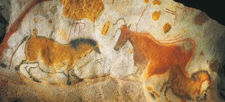 Peinture de chevaux chinois dans la grotte de Lascaux 