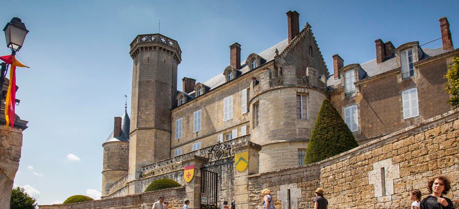 Le château de Montmirail dans la Sarthe
