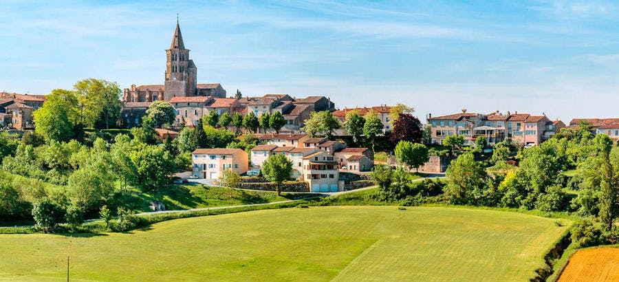 Village de Saint-Felix-Lauragais, en Haute-Garonne (Occitanie)