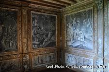 dordogne-chateau-puymartin-cabinet-mythologique.jpg