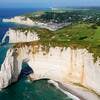 Falaises d'Étretat : spectacle au grand air en Normandie